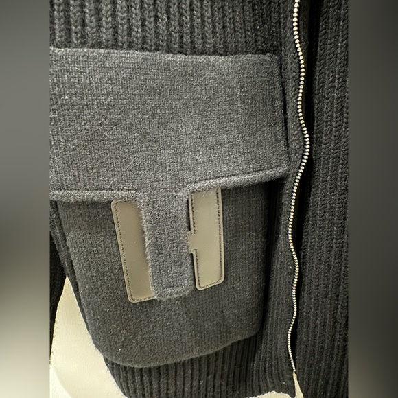 Hermes Size 36 Black Wool Cardigan. 🖤 - Picture 5 of 11